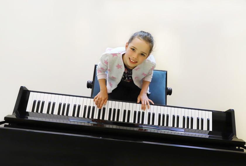 11 conseils pour apprendre le piano seul adulte